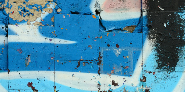 Pintar Fachadas de Naves Industriales, Fábricas y Almacenes en Lleida · Limpieza, Borrado y Eliminado de Grafiti / Pintura Antigrafiti