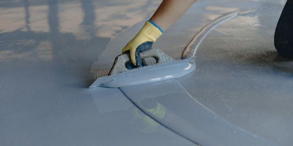 Trabajos Verticales en Fachadas de Edificios / Viviendas Lleida · Pintura y Pavimentos para Pintar Garajes y Parkings